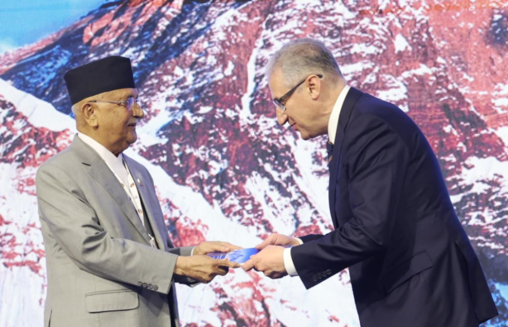 PM Oli hands over NDC-3 to COP29 President Babayev