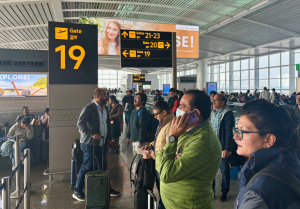 Chaos erupts at Indian airports as country’s largest airline cancels flights