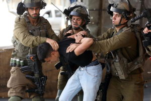 Israeli Occupation Forces Arrest 6 Palestinians in West Bank