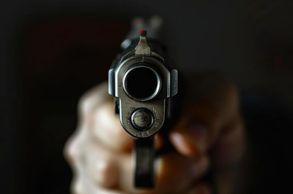 65 tola of stolen gold recovered after a shoot out