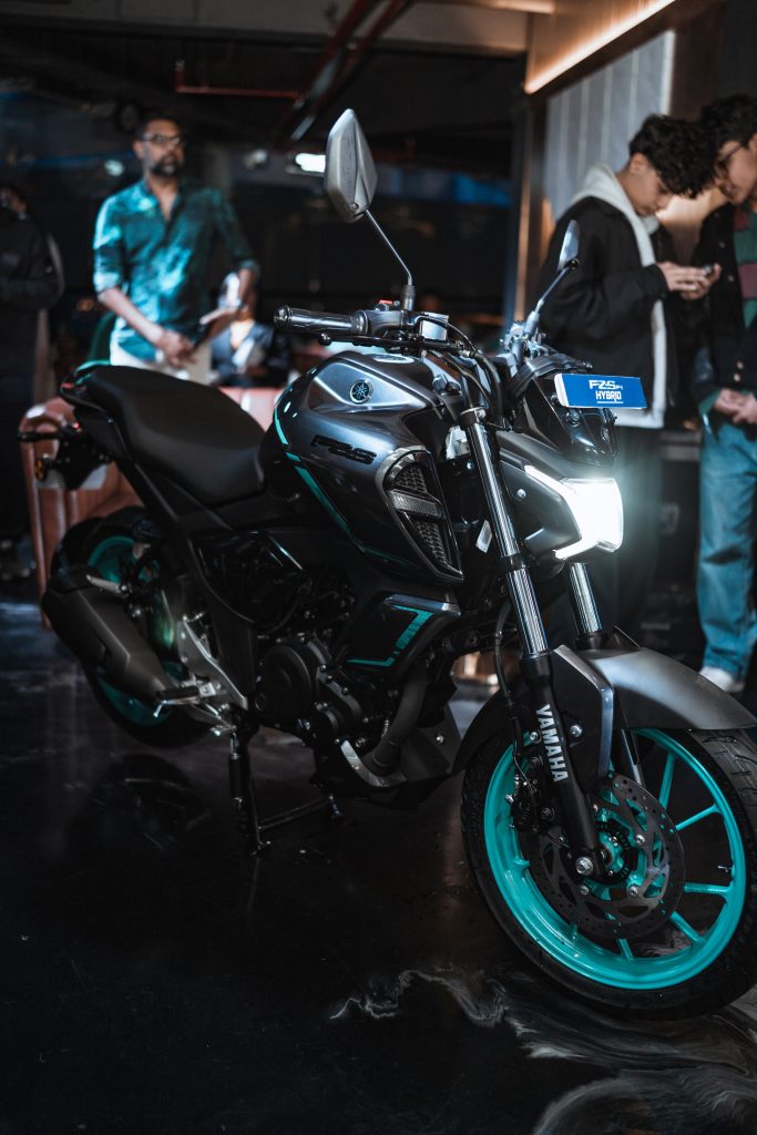Nepal’s First Hybrid Motorcycle Yamaha FZS FI Hybrid Sold Out Within a Week; Pre-Bookings Open for Next Batch