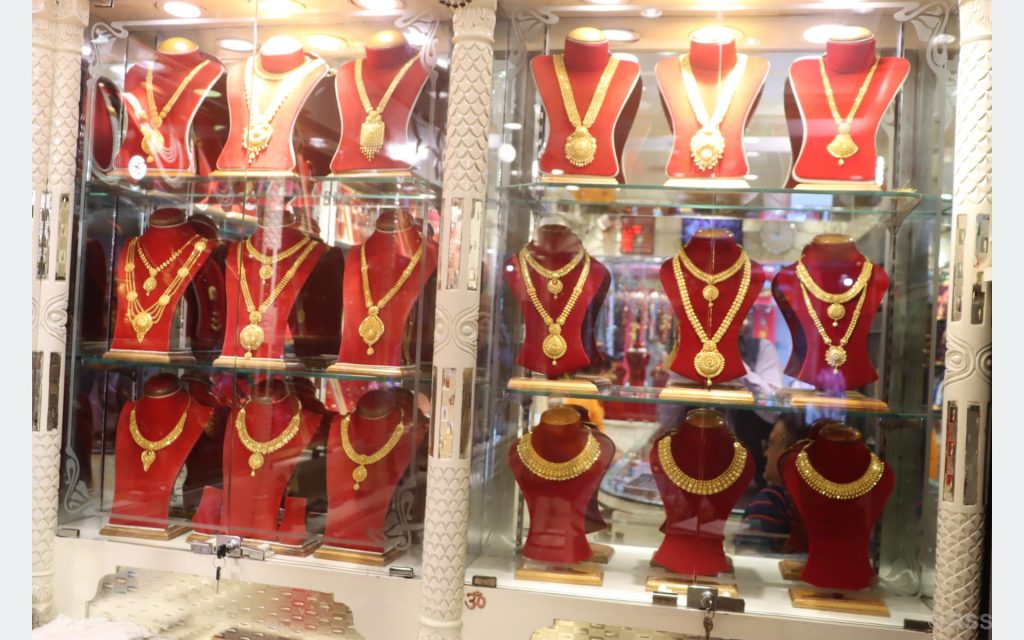 Gold and Silver Prices Surge in Local Market