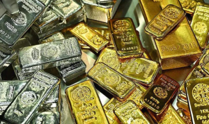 Gold loses lustre on Middle East war