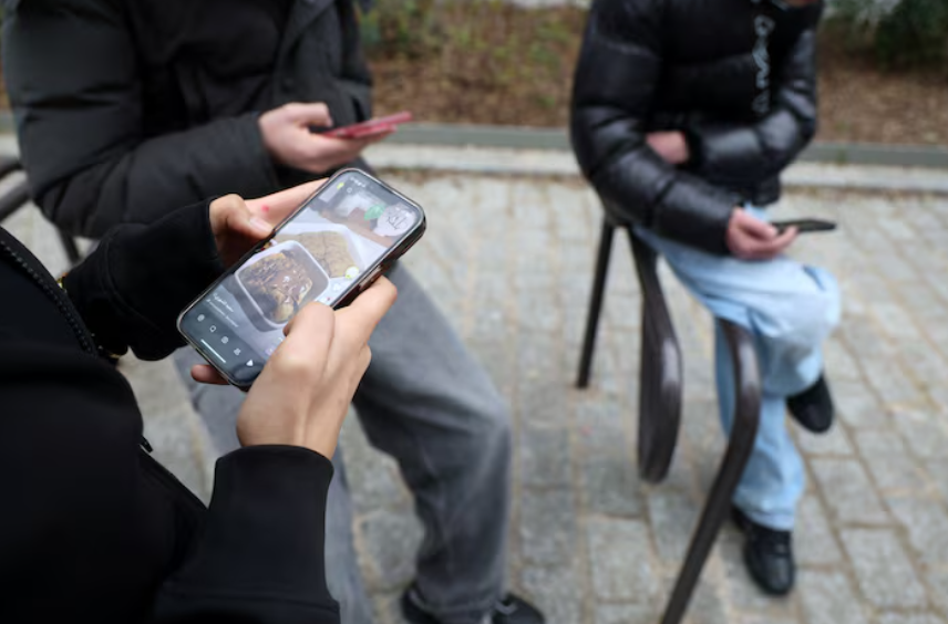 UN says protecting children online an ‘urgent priority’